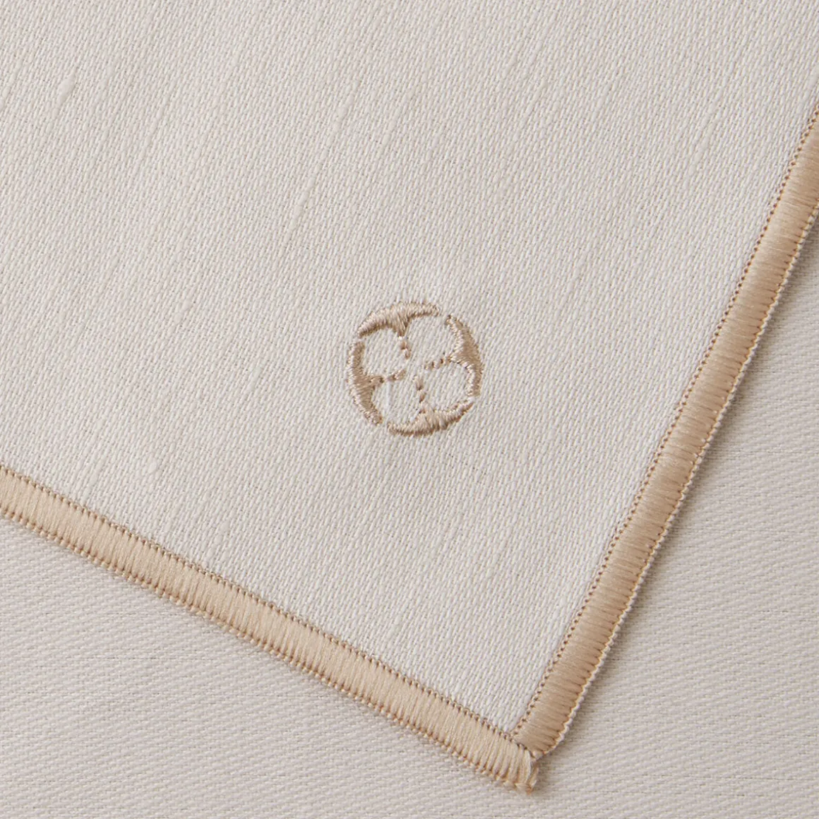 NUANCES COTON & LIN NUDE Nappe carrée 180 x 180 cm